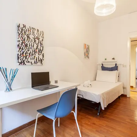 Hostly - Trieste Appartement Rome