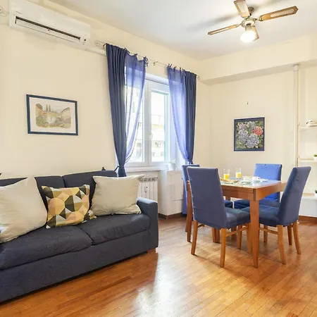 Hostly - Trieste Apartment