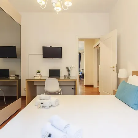 Hostly - Trieste * Рим